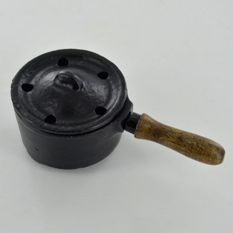 Cast iron Burner with Wooden Handle